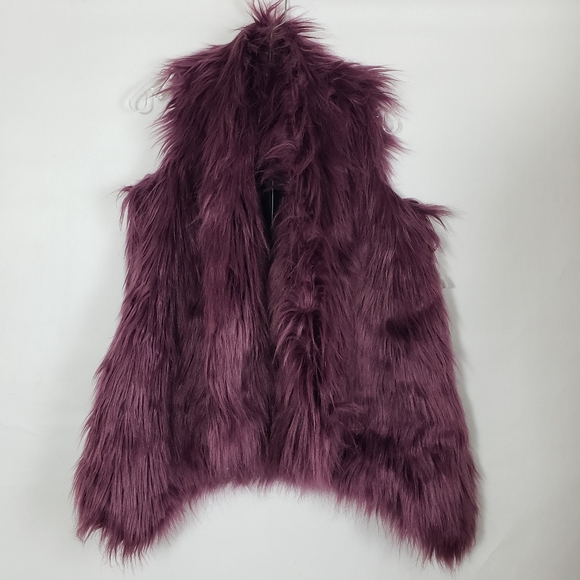 Romeo Juliet Couture Faux Fur Vest Size S Plum - Picture 8 of 8